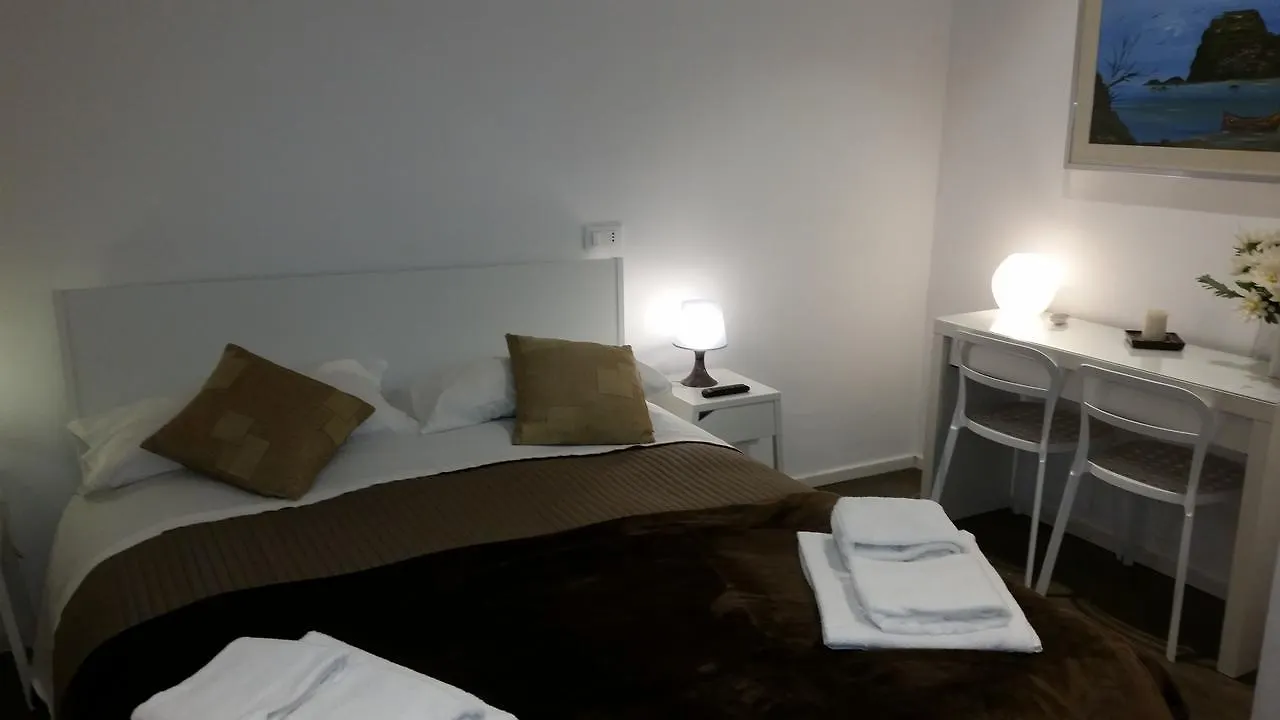 ** Bed & Breakfast Palermo Rooms Italy