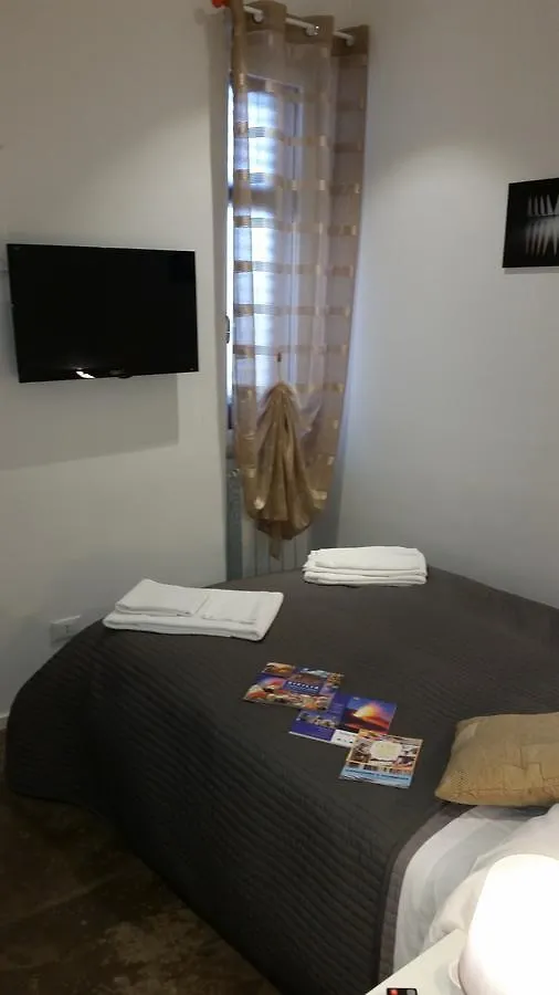 Palermo Rooms Bed & Breakfast